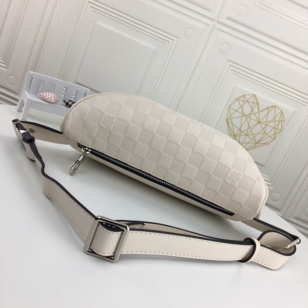 ルイヴィトンバッグ素材ディテール